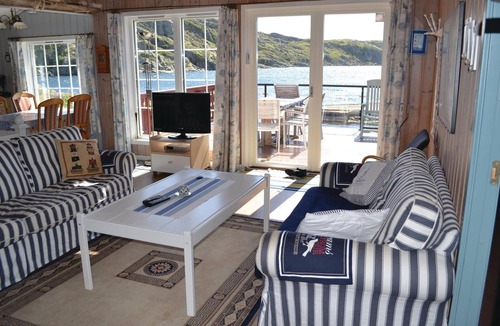 Lyngdal House | 3 bedroom awesome home in Lyngdal