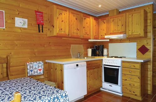 Gjesdal House | 3 bedroom beach front home in Dirdal