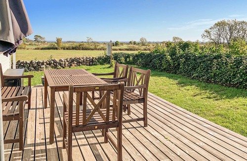 Storlinge House | 3 bedroom beach front home in Borgholm