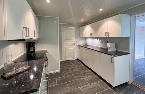 Lyngdal House | 3 bedroom beautiful home in Lyngdal