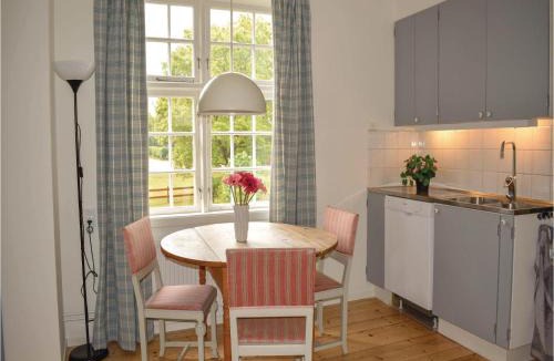 Mantorp House | 3 Bedroom Beautiful Home In Mantorp