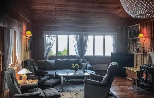 Molde House | 3 Bedroom Beautiful Home In Sekken