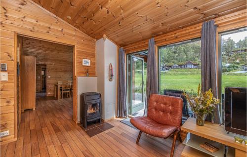Frei House | 3 Bedroom Cozy Home In Øydegard