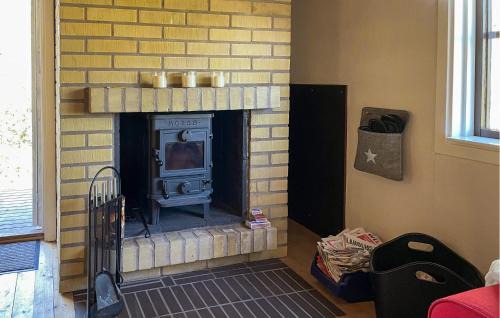 Korsveka House | 3 Bedroom Cozy Home In Knäred