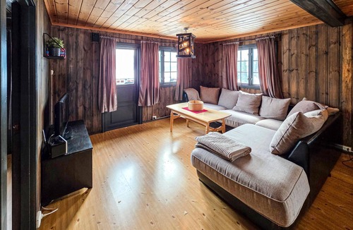 Seljord House | 3 bedroom gorgeous home in Vinje