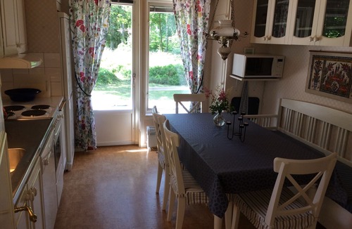 Vittsjo Cottage | 3-bedroom house near the forest and the lake.