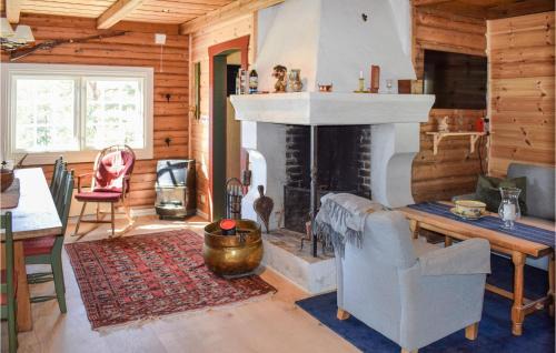 Moss Municipality House | 3 Bedroom Lake Front Home In Sperrebotn
