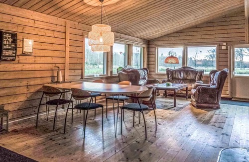 Horby House | 3 bedroom lake front home in Hörby