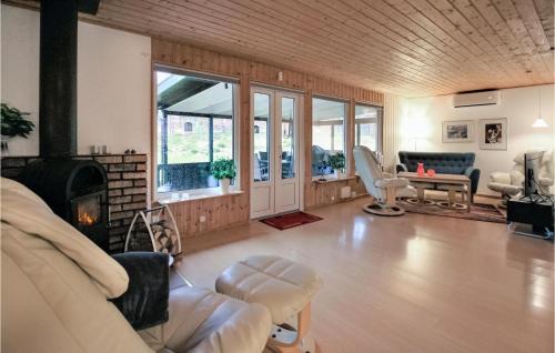 Orkelljunga House | 3 Bedroom Lovely Home In Åsljunga