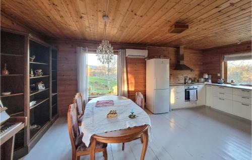 Kvinnherad House | 3 Bedroom Lovely Home In Hatlestrand