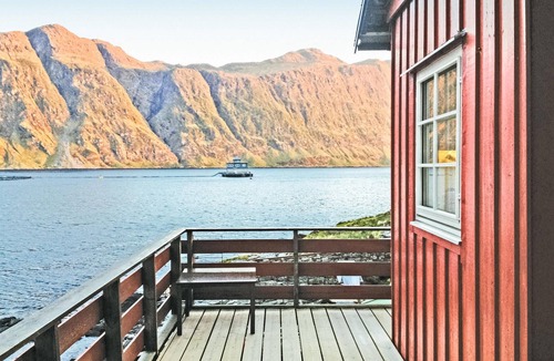 Vagsoy House | 3 bedroom lovely home in Måløy