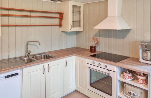 Flekkefjord House | 3 bedroom lovely home in Hidrasund