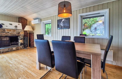 Fister House | 3 Bedroom Lovely Home In Fister