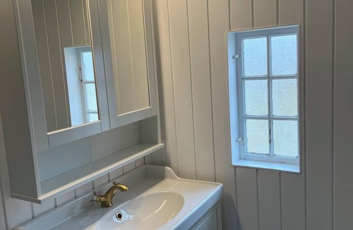 Urshult House | 3-Bedroom Luxury Cottage for Rent in Urshult