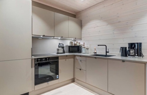 Vinje Apartment | 3 bedroom nice apartment in Edland