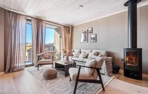 Vinje Apartment | 3 Bedroom Nice Apartment In Edland