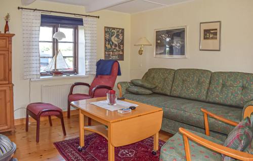 Loderup House | 3 Bedroom Pet Friendly Home In Löderup
