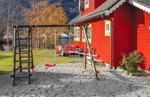 Akra House | 3 bedroom stunning home in åkra