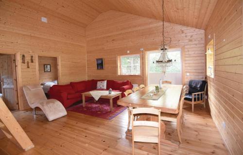 Annolfsbyn House | 3 Bedroom Stunning Home In Mellerud