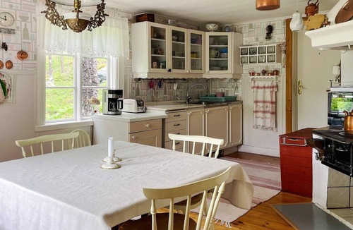 Fjardhundra House | 3 person holiday home in FJÄRDHUNDRA
