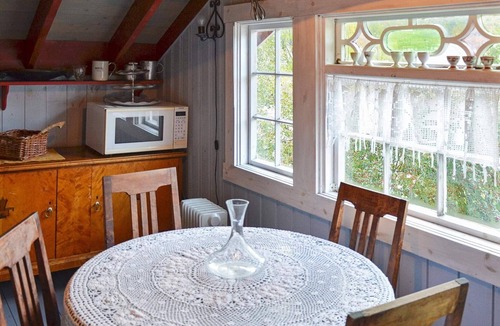 Torjulvagen House | 3 person holiday home in Bøfjorden