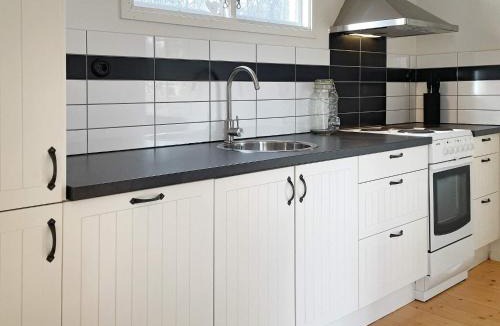 Grimstorp House | 3 person holiday home in GRIMSTORP-By Traum