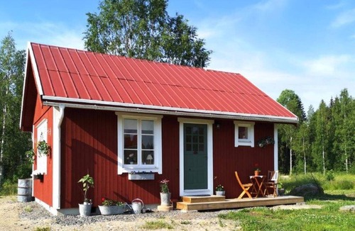 Bjorsjo House | 3 person holiday home in RAMSJÖ