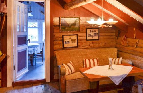 Torjulvagen House | 3 person holiday home in Bøfjorden