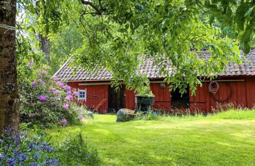 Fjardhundra House | 3 person holiday home in FJÄRDHUNDRA