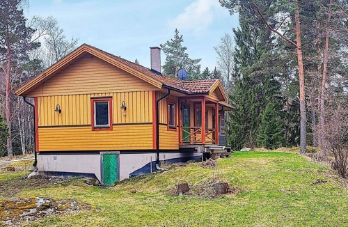 Sodersvik House | 3 person holiday home in NORRTÄLJE