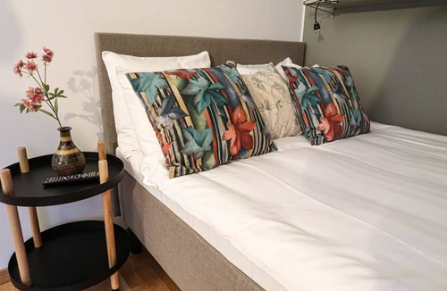 Hallonbergen Apartment | 30 m² Apartment ∙ 1 bedroom ∙ 2 guests
