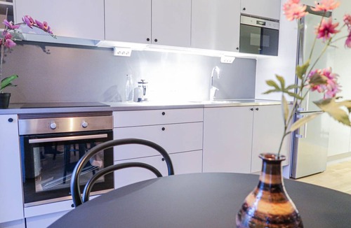 Hallonbergen Apartment | 30 m² Apartment ∙ 1 bedroom ∙ 2 guests