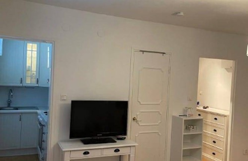 Upplands Vasby Municipality Apartment | 30 m² Apartment ∙ 2 guests
