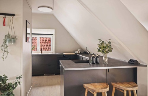 Bergenhus Apartment | 300m to Bryggen | Top Floor | Built in 1800`s
