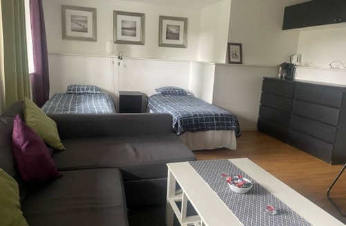Farsta Apartment | 35 m² Apartment ∙ 2 guests