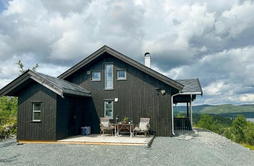 Nore og Uvdal House | 360-degree views from a mountain top in Numedal