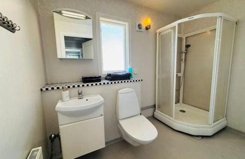 Jarlasa Villa | 3BDR close to nature a beautiful home LAKE nearby