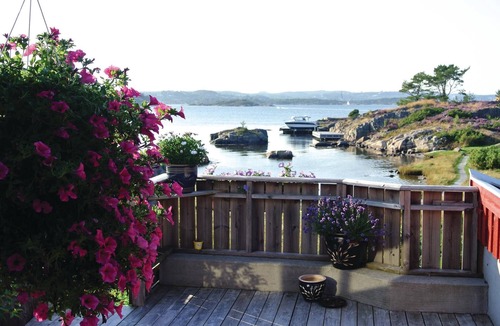 Flekkerøy House | 4 bedroom accommodation in Flekkerøy