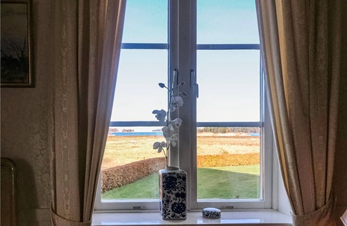 Mariestad House | 4 bedroom accommodation in Mariestad