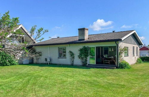 Gullbrandstorp House | 4 bedroom amazing home in Villshärad