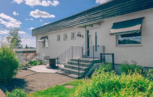 Vimmerby House | 4 Bedroom Amazing Home In Vimmerby