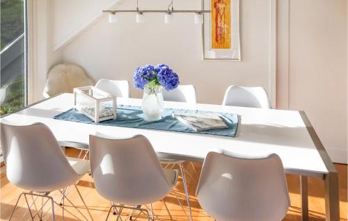 Bokn House | 4 Bedroom Amazing Home In Bokn