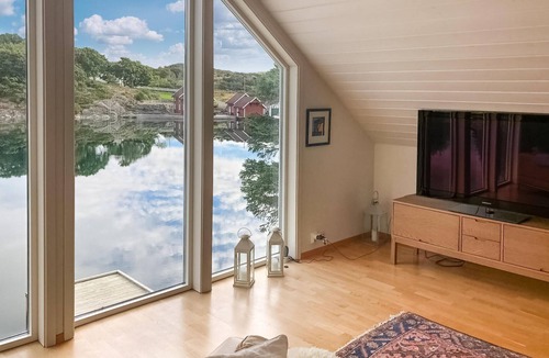 Bokn House | 4 bedroom amazing home in Bokn