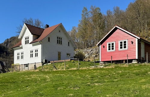 Suldal House | 4 bedroom amazing home in Erfjord