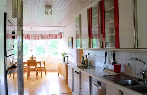 Kullavik House | 4 bedroom apartment in Kullavik