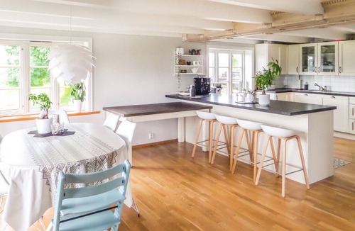 Sveio House | 4 bedroom awesome home in Valevåg
