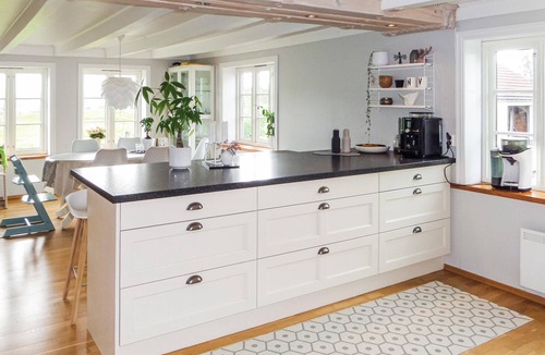 Sveio House | 4 bedroom awesome home in Valevåg