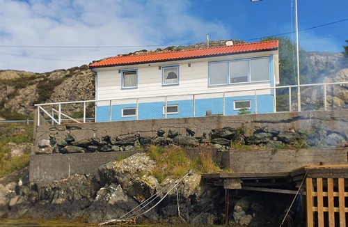 Ytrygrend House | 4 bedroom beach front home in Ytrøygrend