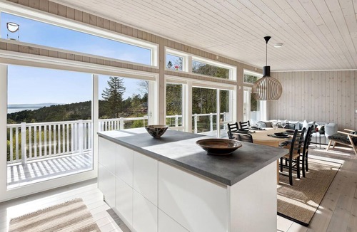 Leksvik House | 4 bedroom beautiful home in åsenfjord