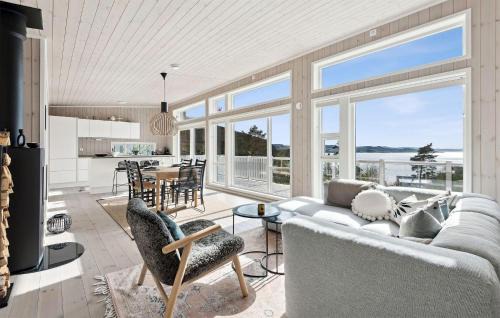 Leksvik House | 4 Bedroom Beautiful Home In Åsenfjord
